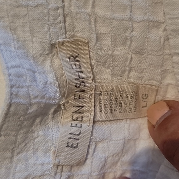 White shell by Eileen Fisher - Picture 2 of 3